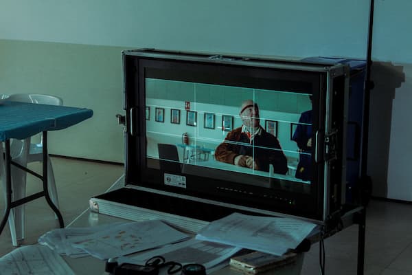 Monitor con el encuadre de cámara