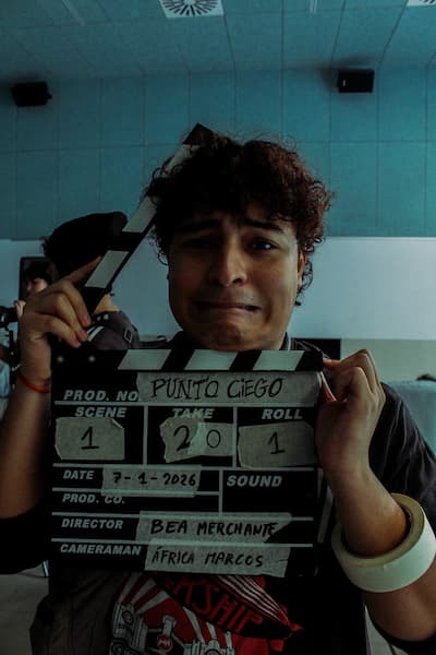 Luis con la claqueta