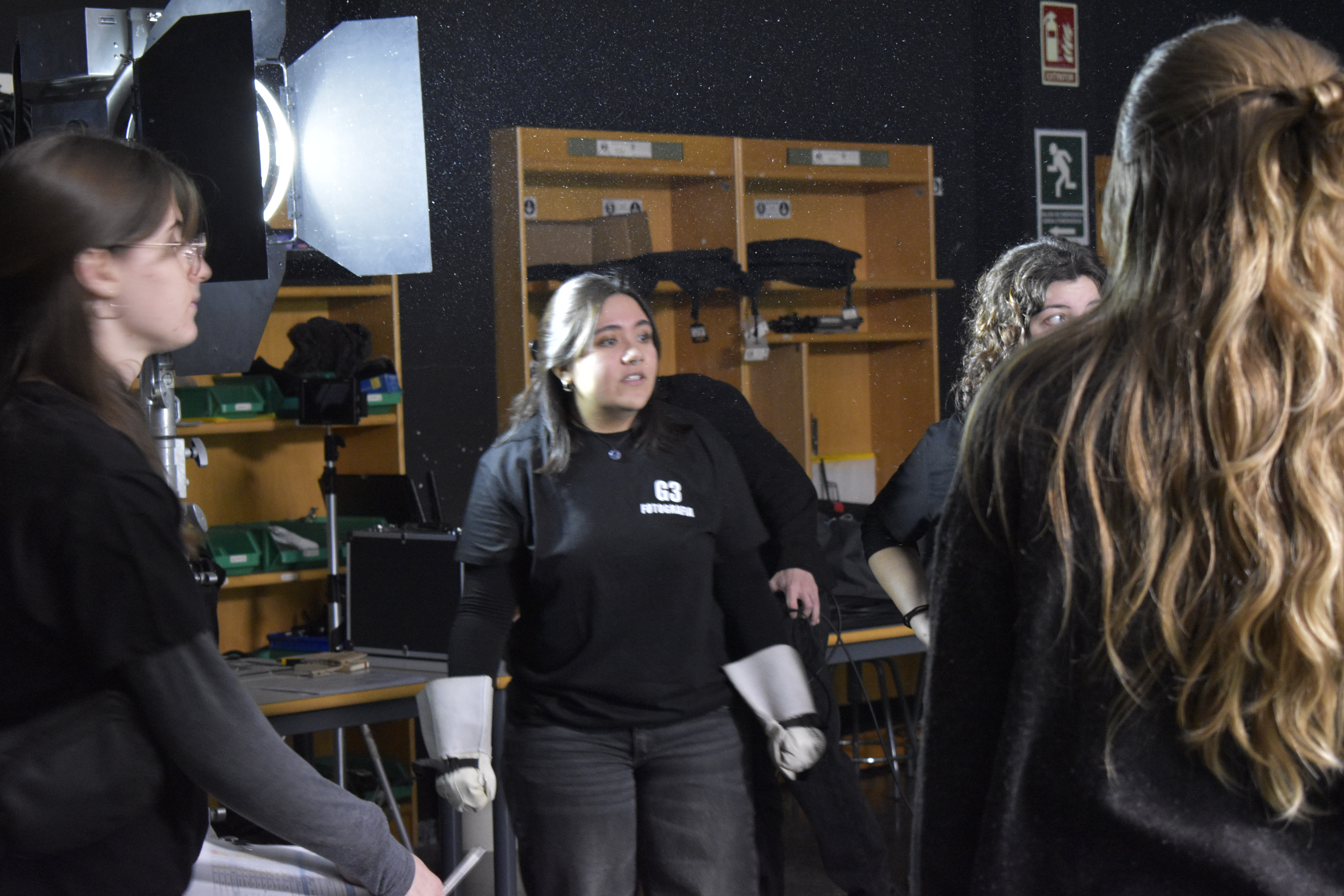 Detall de les parets mòbils de l’ascensor preparades per facilitar el rodatge